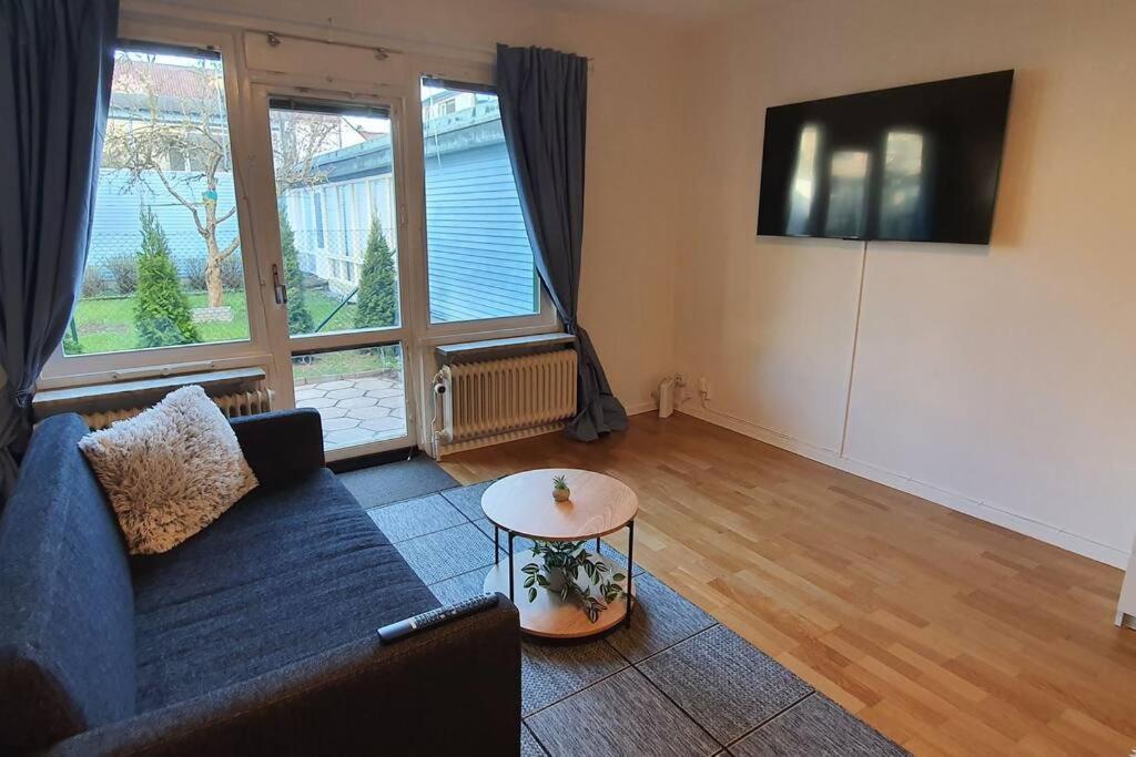 Apartment With Garden Near Metro! Stockholm Kültér fotó